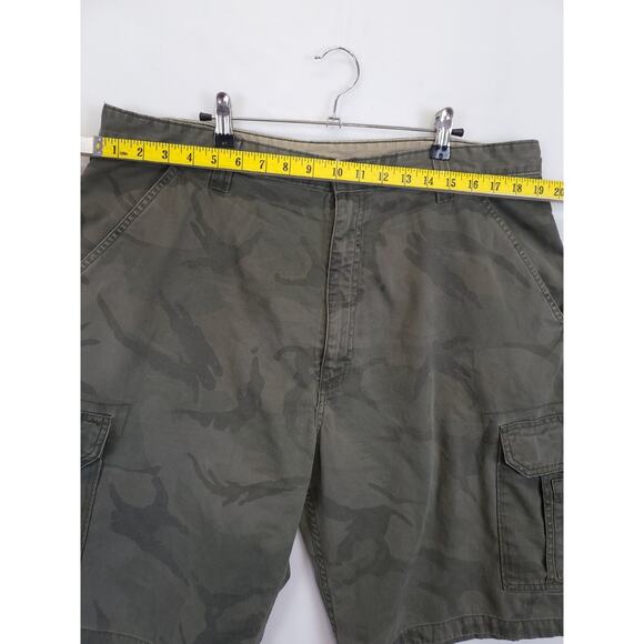 Wrangler Hero Originals Camouflage Cargo Shorts Men 38 / 10 Olive Tech Utility - Picture 6 of 10